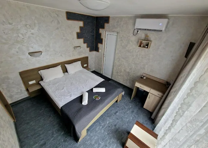 Πανσιόν Simon 2*