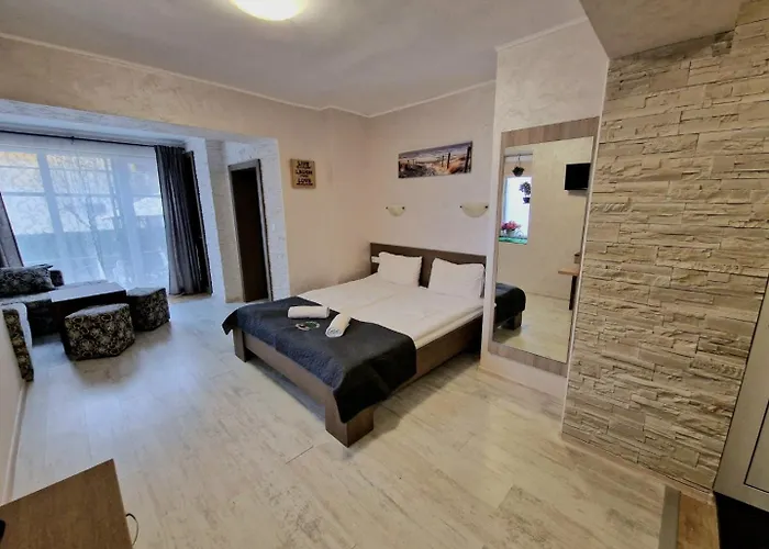 Simon Πανσιόν