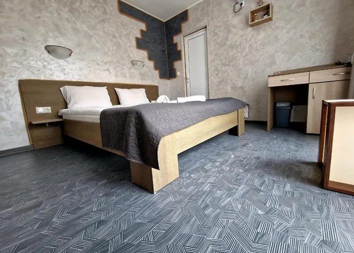 Πανσιόν Simon 2*